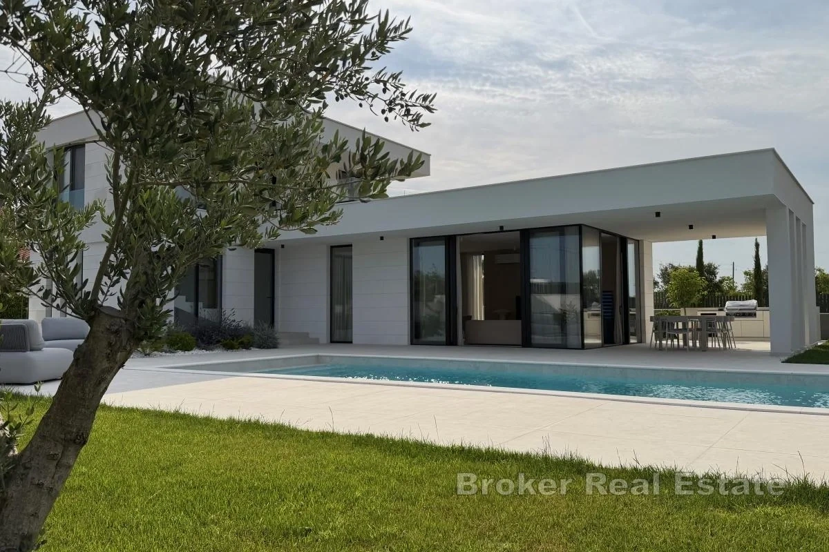 2 - vendita casa vista mare biograd na moru regione zaratina croazia