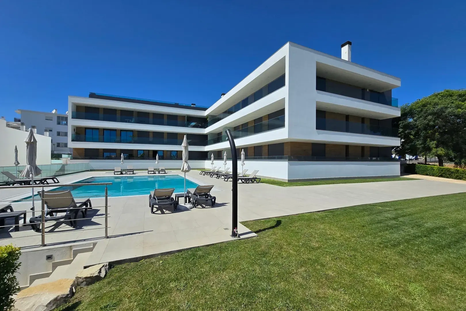 2 - verkoop appartement uitzicht op zee albufeira algarve portugal