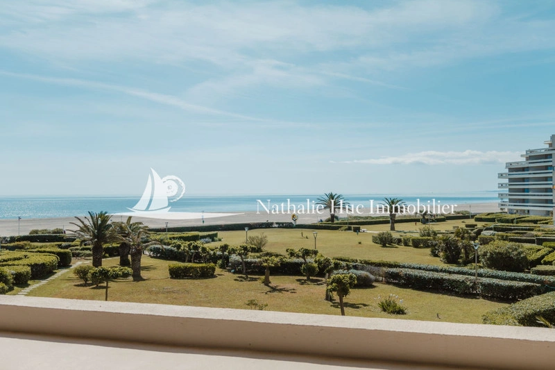 Apartamento vista al mar con terraza