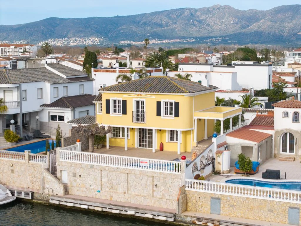 2 - verkauf haus empuriabrava katalonien spanien