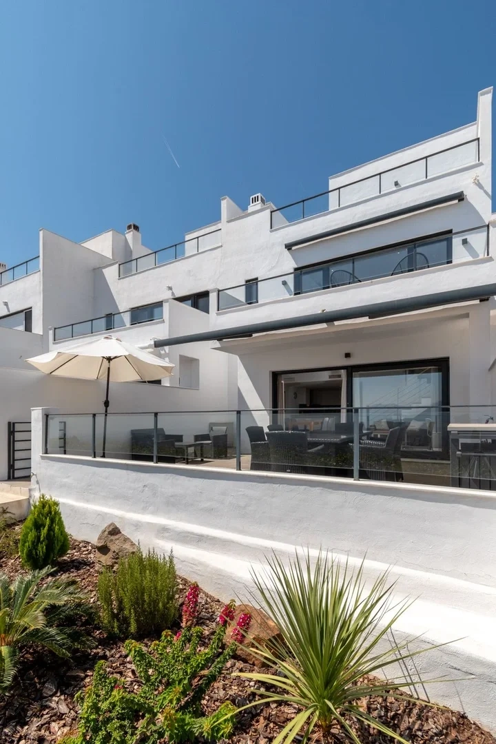 2 - venta casa ojen andalucía españa