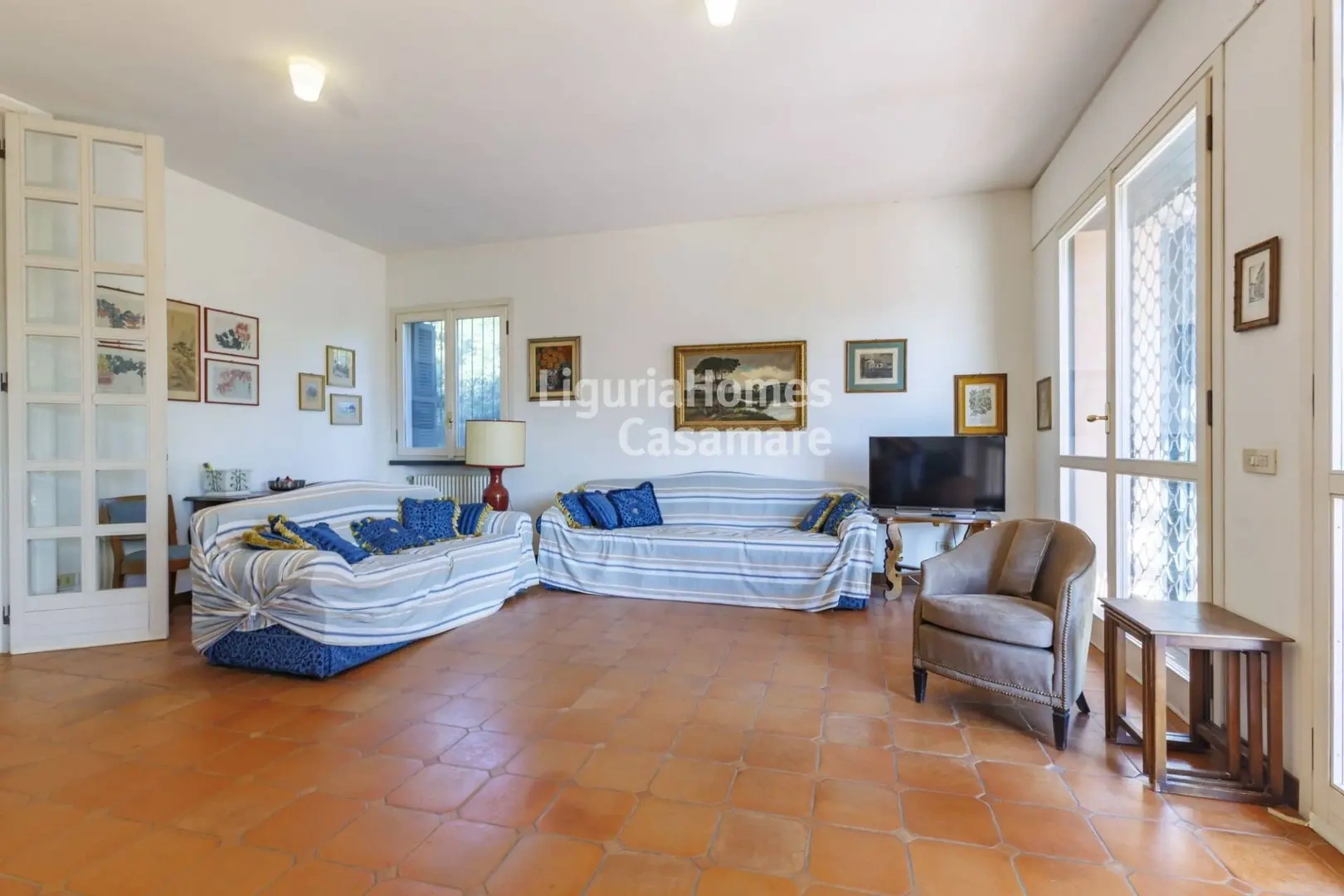 2 - sea view villa for sale in diano castello liguria italy
