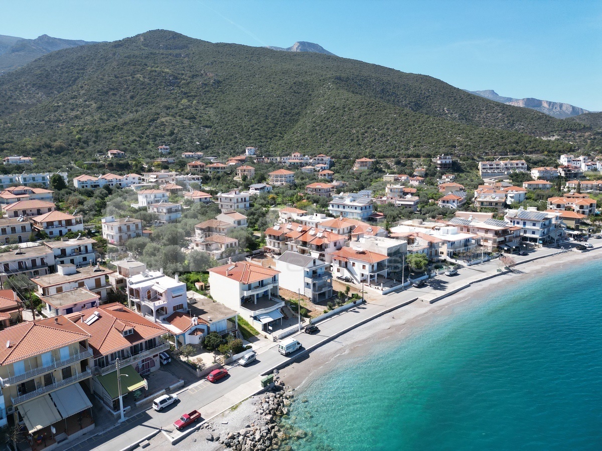 2 - vente maison vue mer tyrós péloponnèse grèce