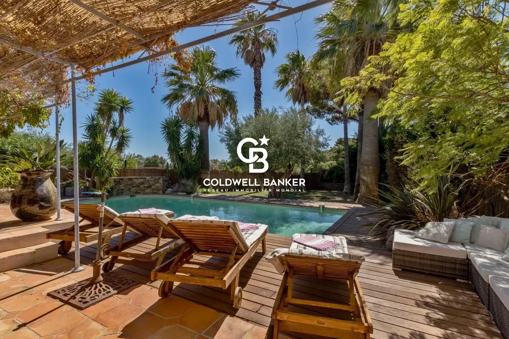 1 - venta casa grimaud var francia