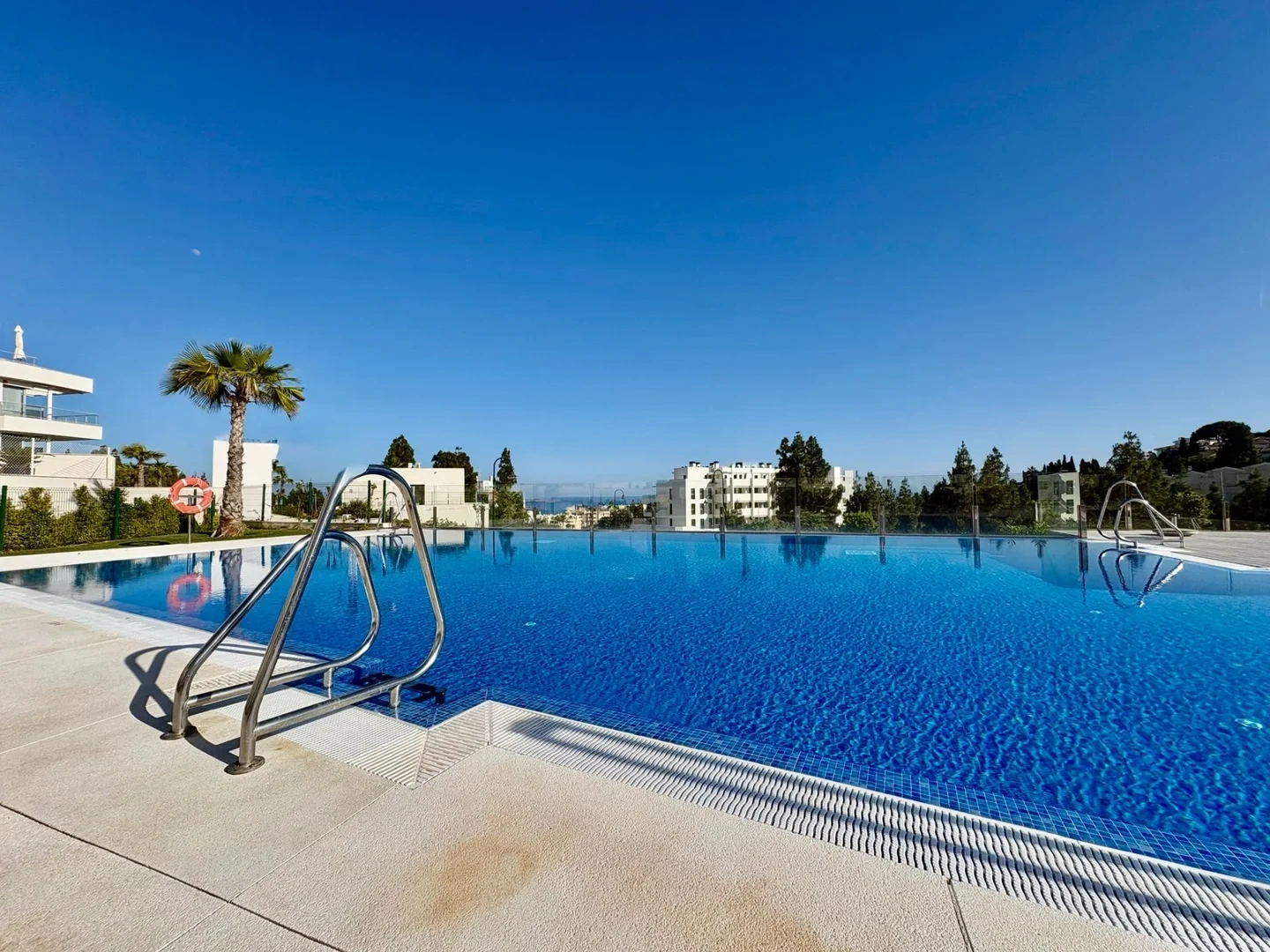 2 - verkauf wohnung strandpromenade mijas andalusien spanien