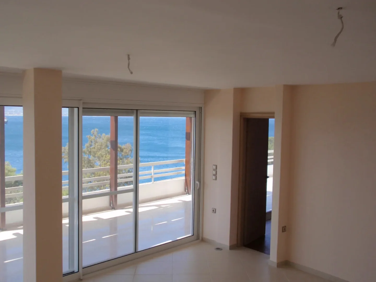2 - vendita appartamento vista mare loutráki peloponneso grecia