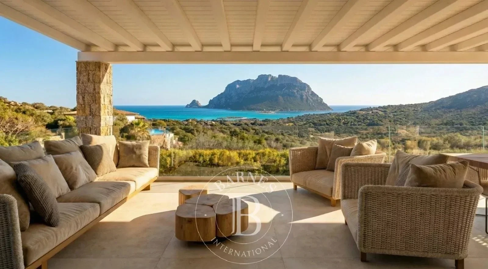 1 - venta apartamento vista al mar loiri porto san paolo cerdeña italia