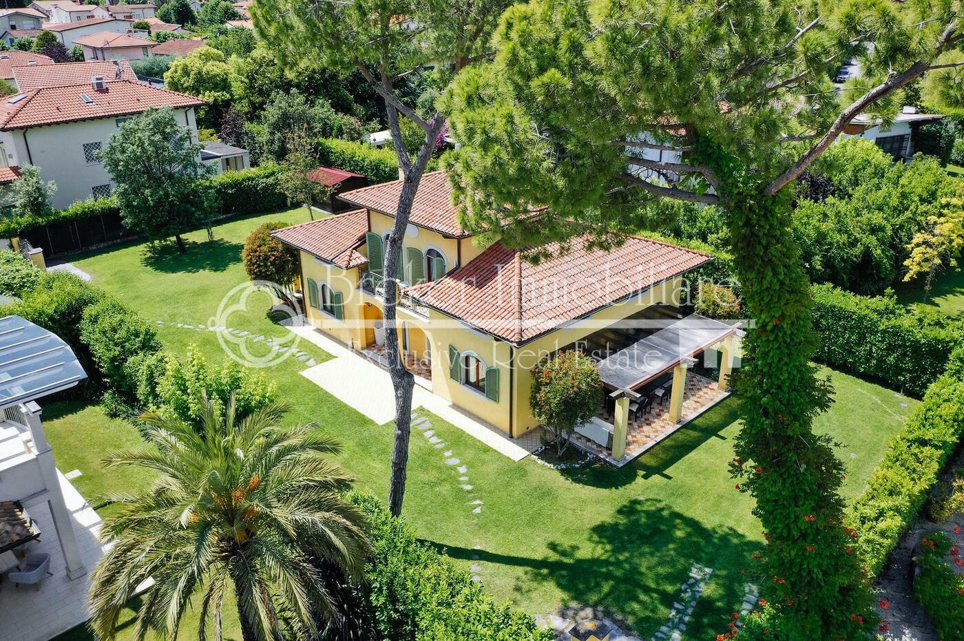 1 - verkoop huis strand to voet forte dei marmi tuscany italië
