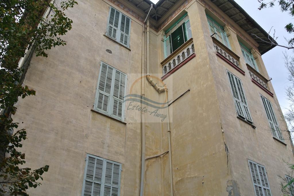 2 - venta casa a pie de playa ventimiglia liguria italia