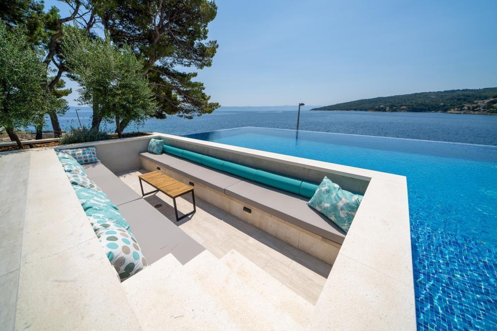 1 - waterfront house for sale in sumartin split-dalmatia croatia