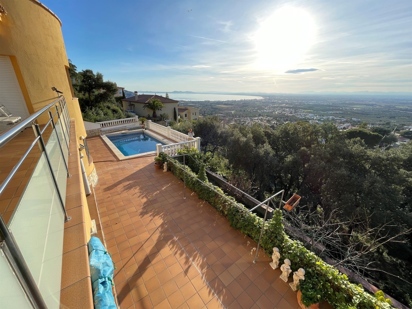 2 - house for sale in roses catalonia spain
