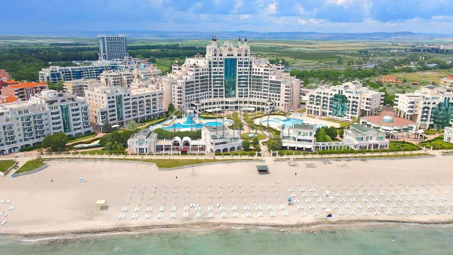 1 - verkoop appartement aan het water pomorie burgas bulgarije