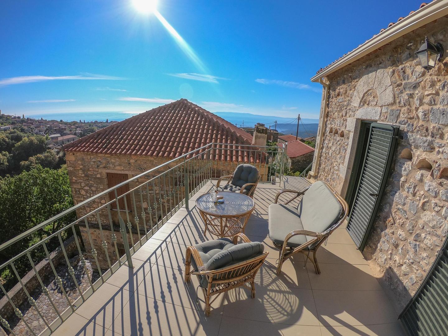 1 - vente maison vue mer tséria péloponnèse grèce