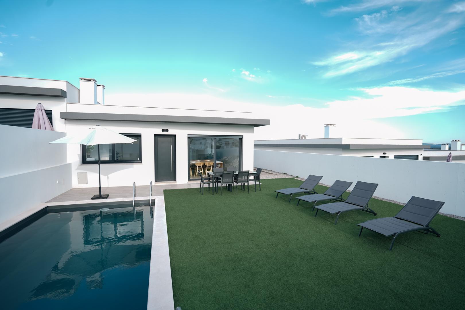 1 - beach walk villa for vacation rentals in ribamar centro region portugal