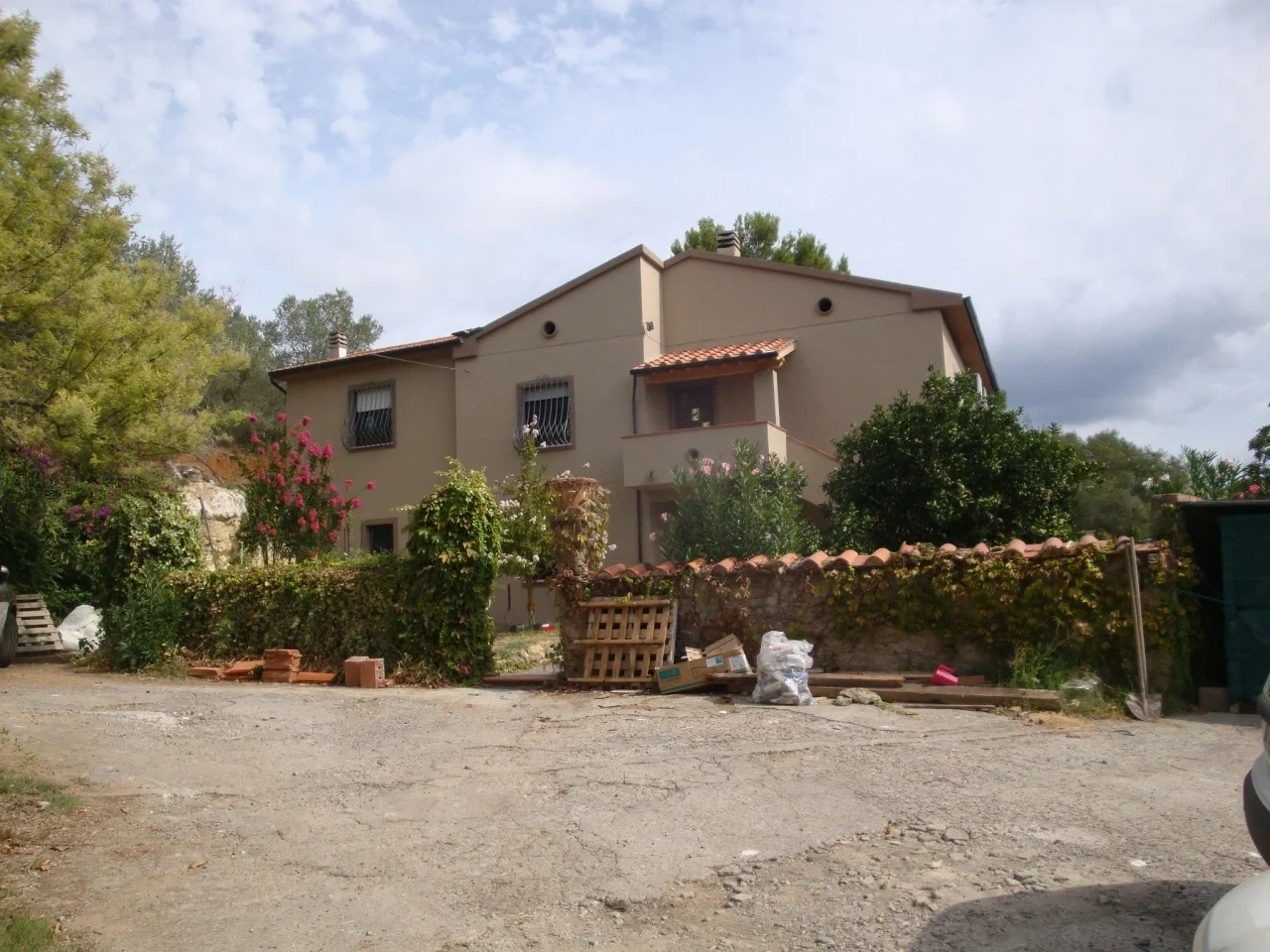 1 - house for sale in bibbona tuscany italy