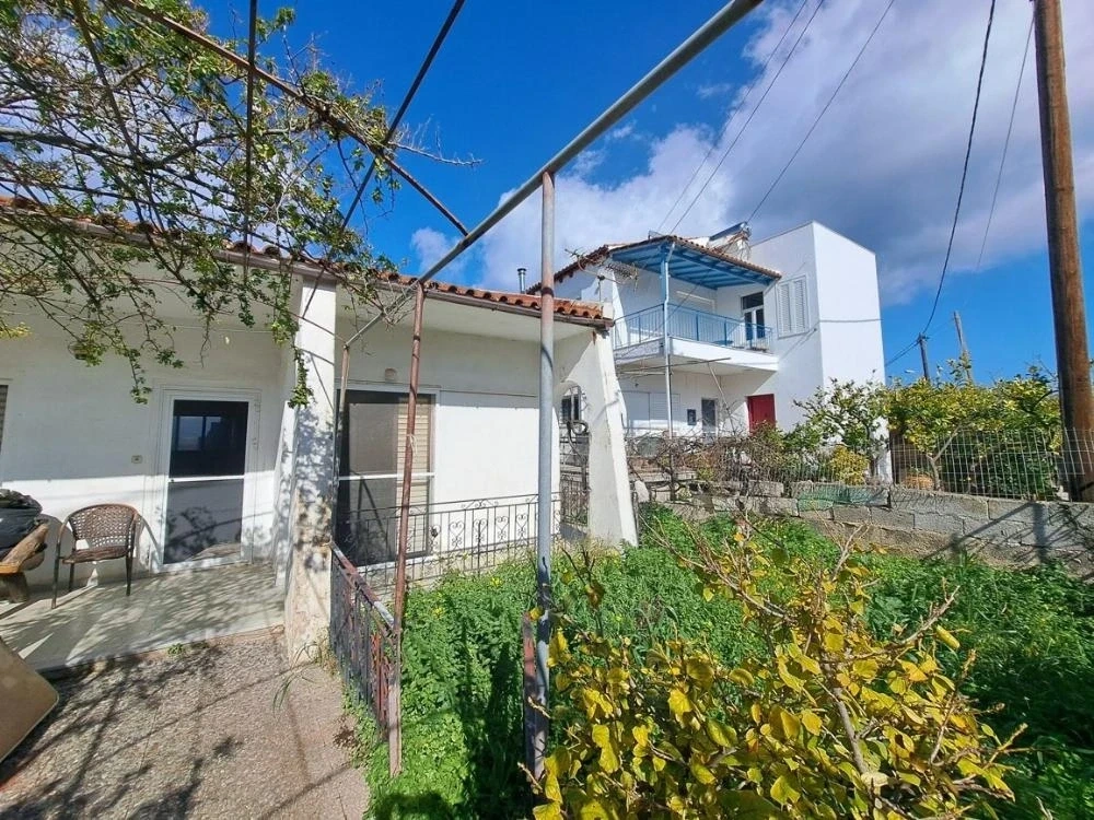 2 bedroom sea view house
