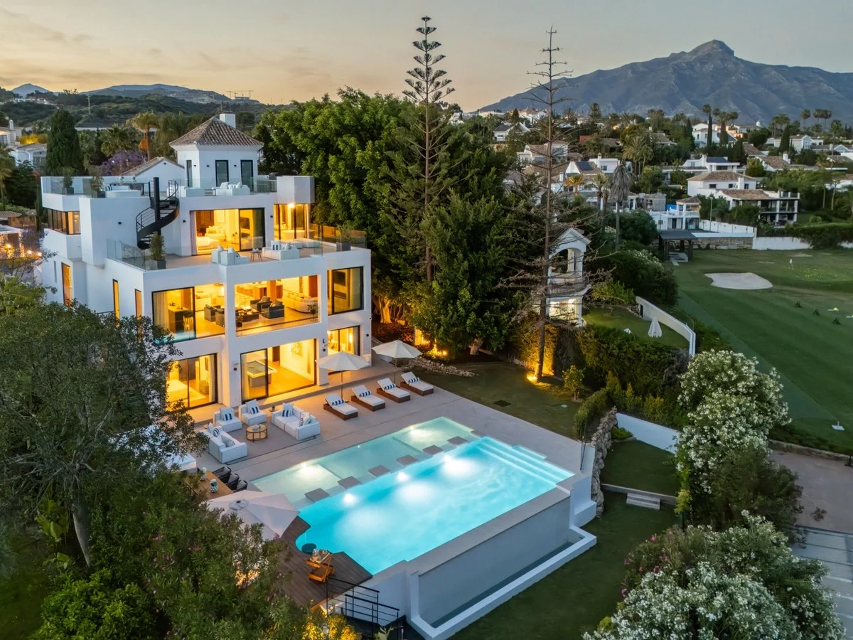 2 - verkoop huis uitzicht op zee nueva andalucia andalusië spanje