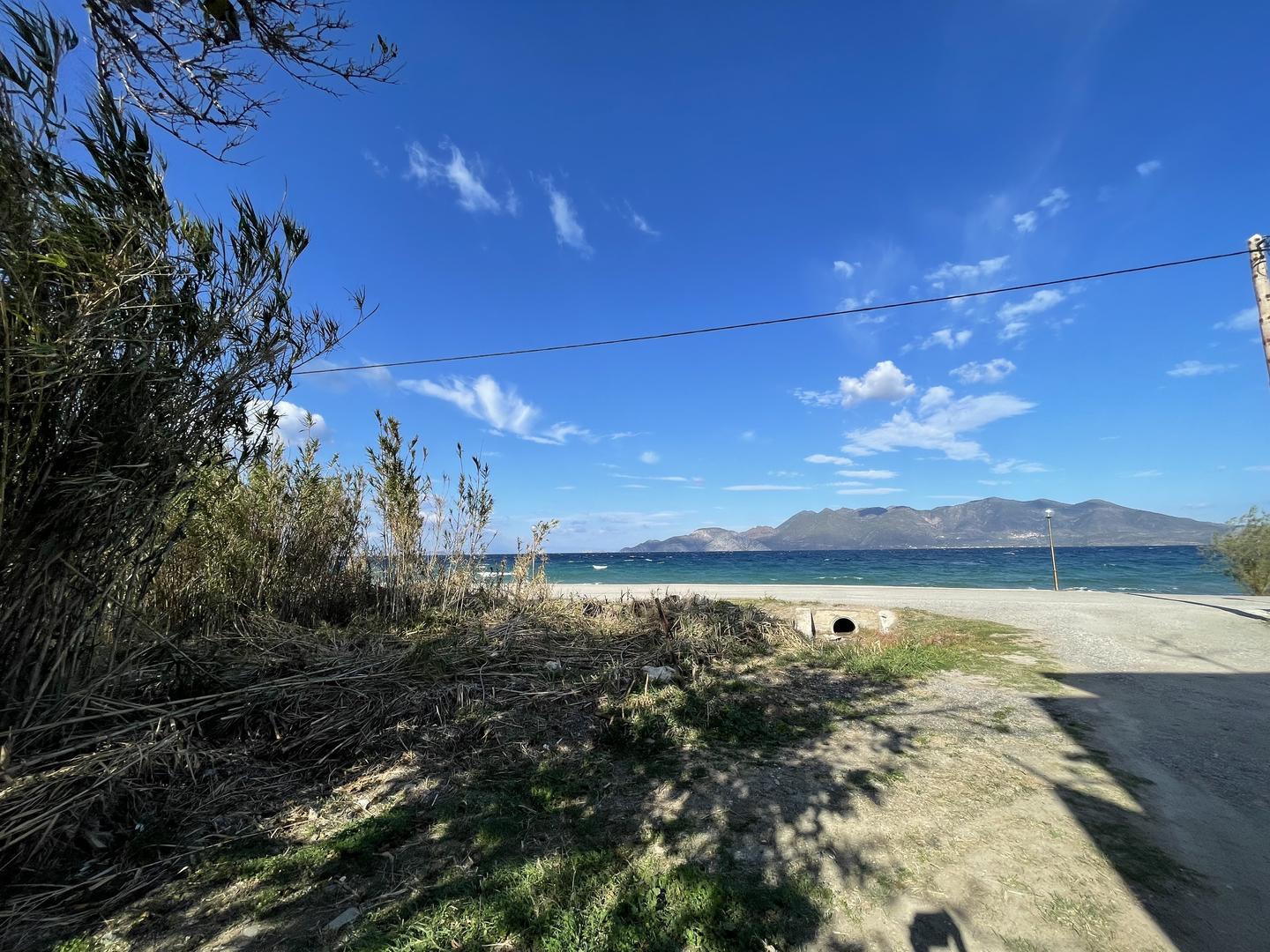 1 - verkoop terrein aan het water poros attica griekenland
