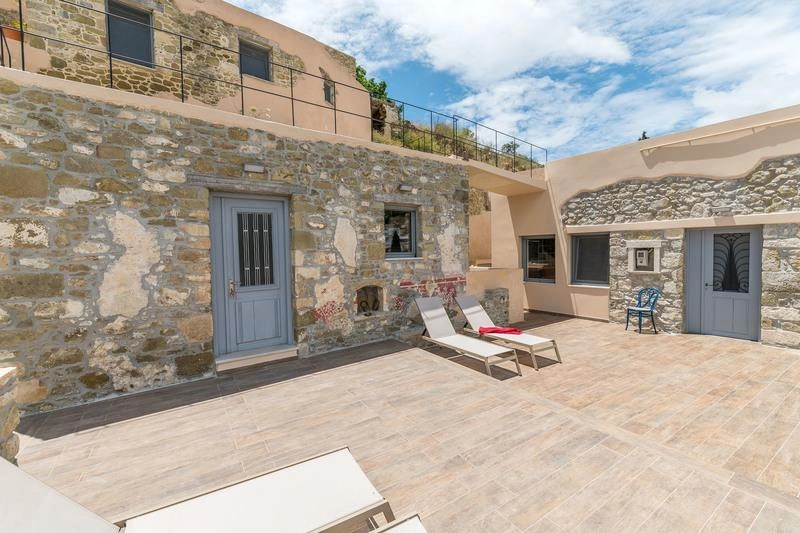 2 - vente maison lagkada crète grèce