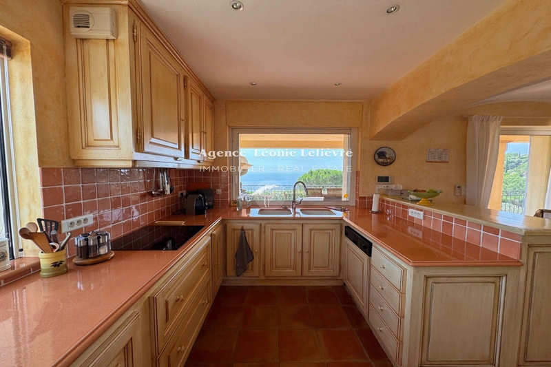 2 - verkoop huis uitzicht op zee sainte-maxime var frankrijk