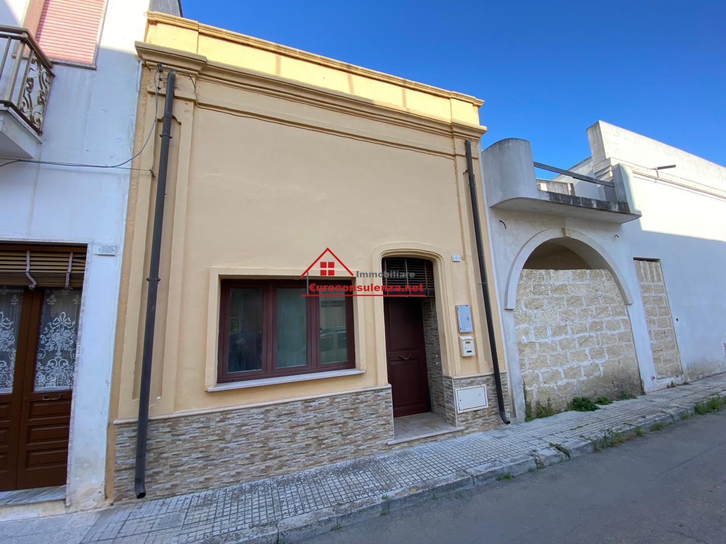1 - verkoop huis alliste apulia italië