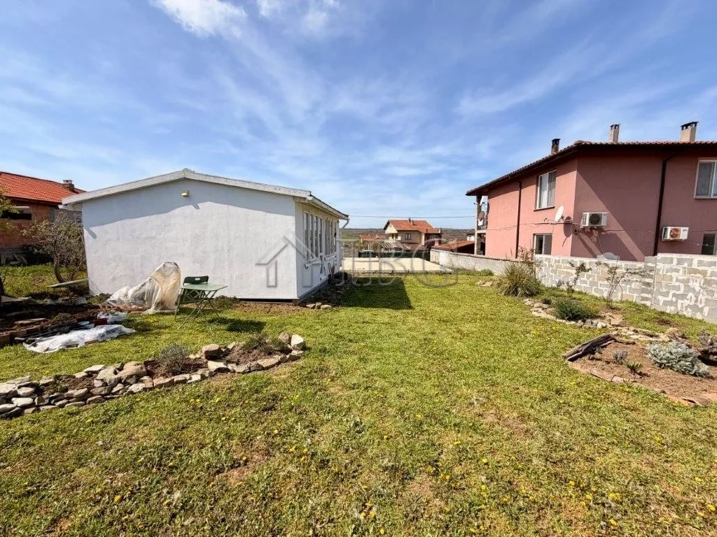 1 - venda casa poroy burgas bulgária
