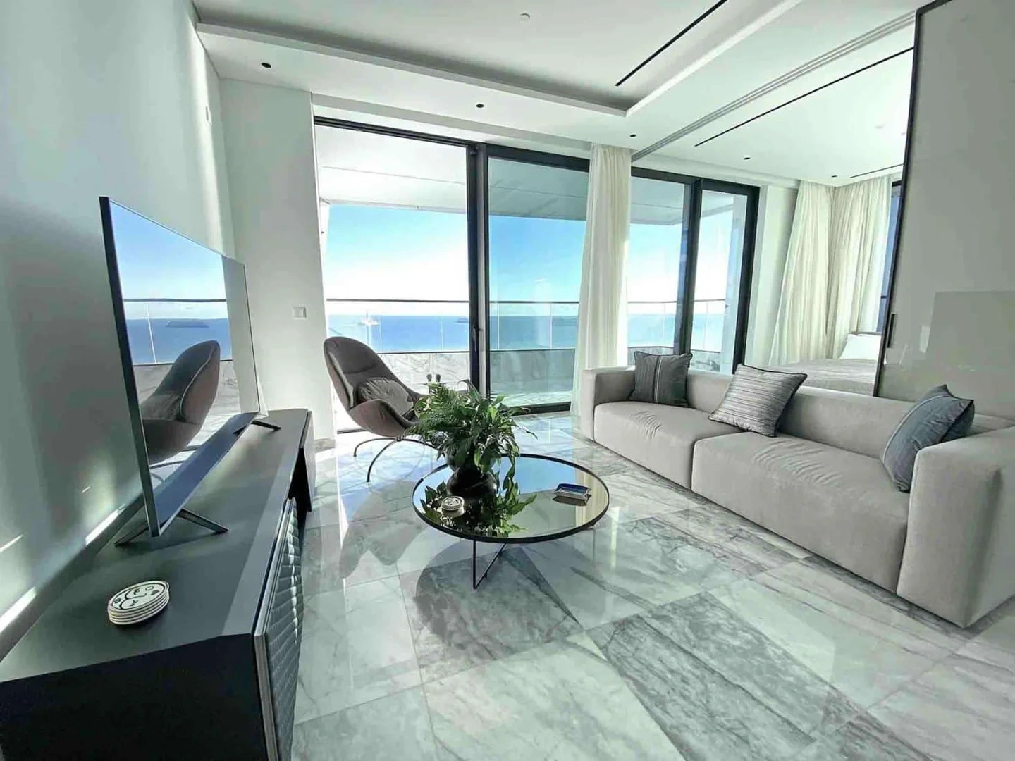 1 - venta apartamento vista al mar yermasoyia limassol chipre