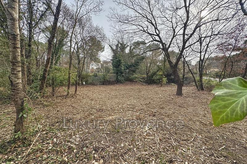 1 - plot of land for sale in fuveau bouches-du-rhône france