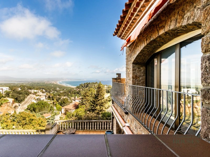 2 - venta casa vista al mar begur cataluña españa