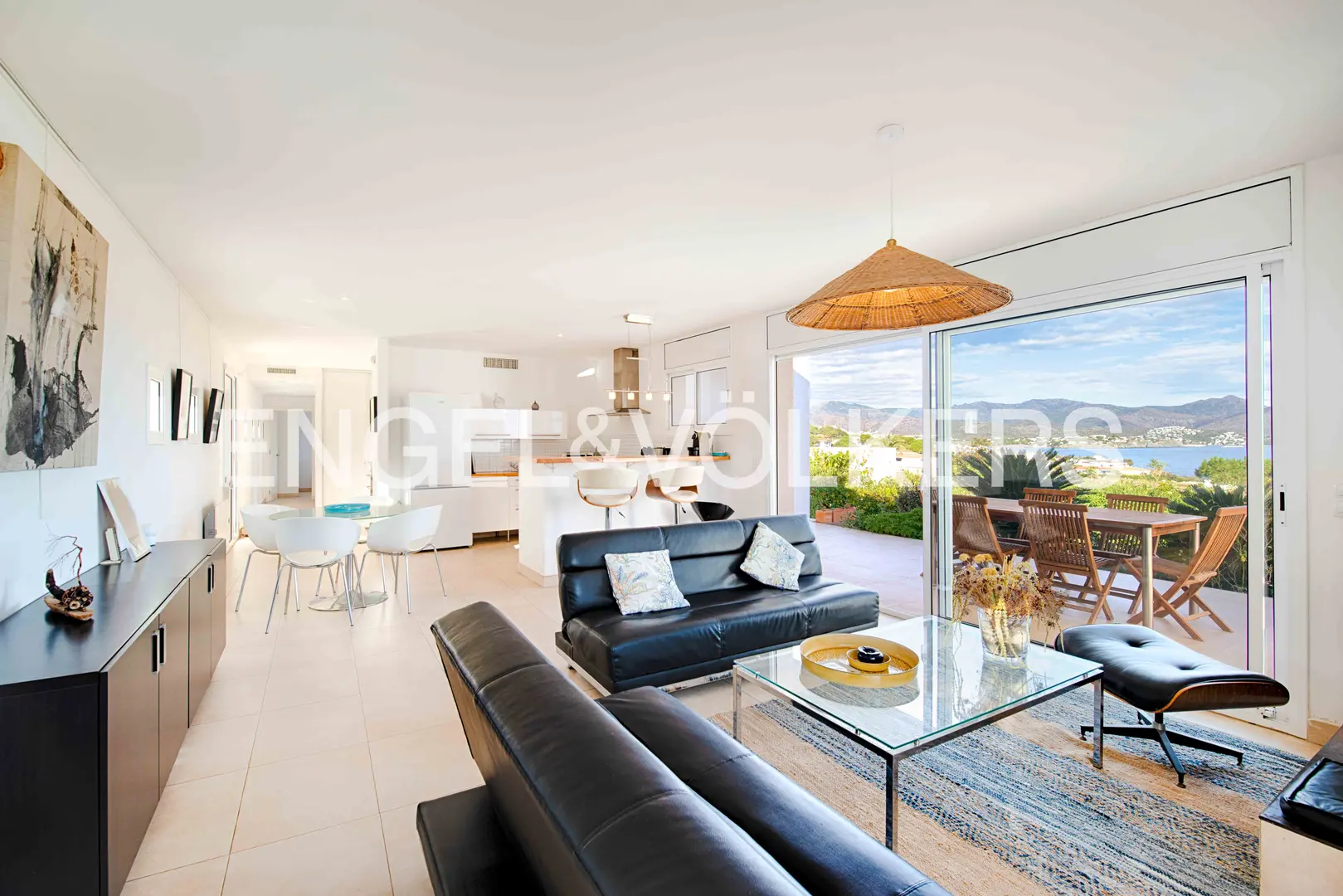 Maison vue mer avec piscine