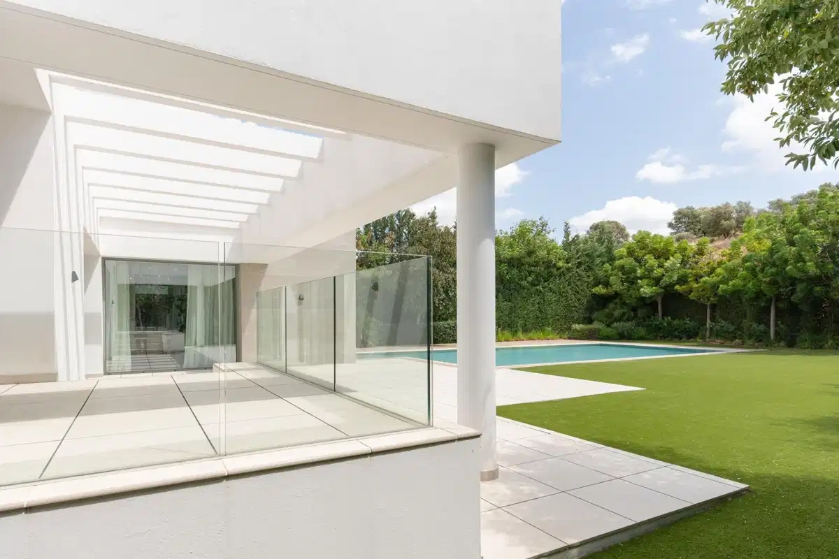 2 - villa for sale in estepona - costa del sol andalusia spain