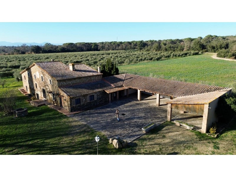 2 - house for sale in llagostera catalonia spain