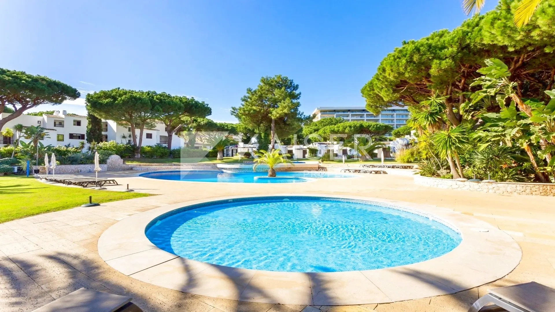 Apartamento a pie de playa con piscina
