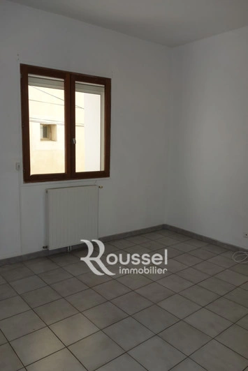 2 - venta casa poussan hérault francia