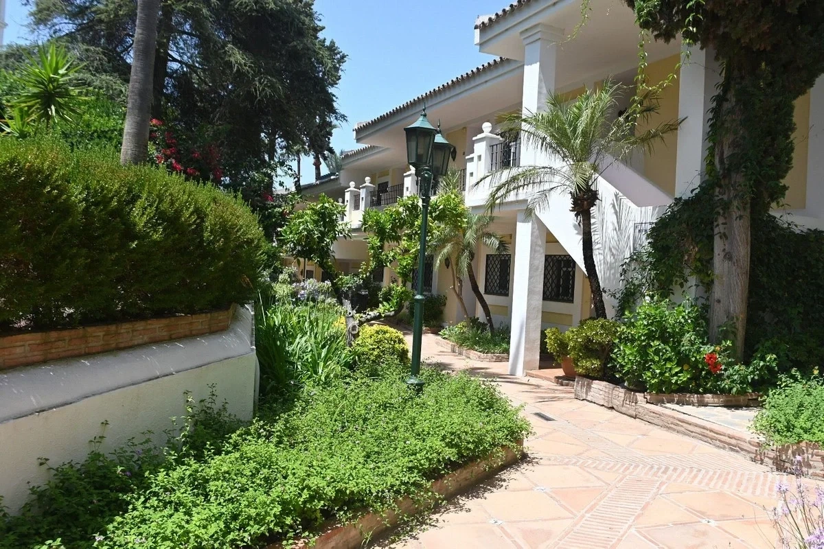 1 - venda apartamento a praia ao pé nueva andalucia andaluzia espanha