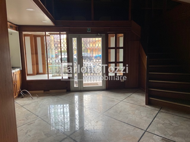 1 - vente commerce grosseto toscane italie