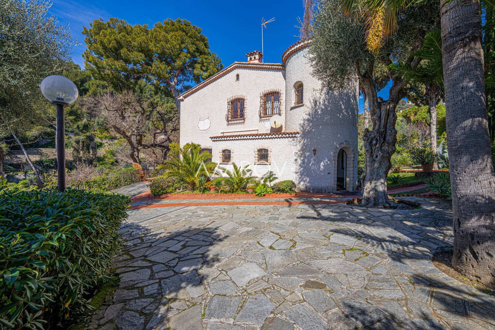 2 - venda casa vista de mar bordighera liguria itália