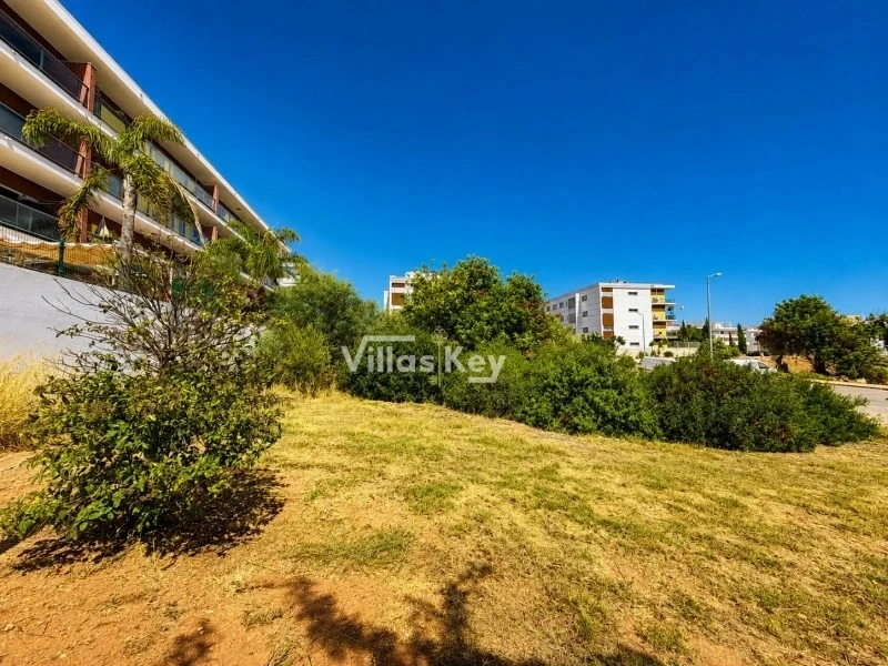 2 - plot of land for sale in portimão algarve portugal