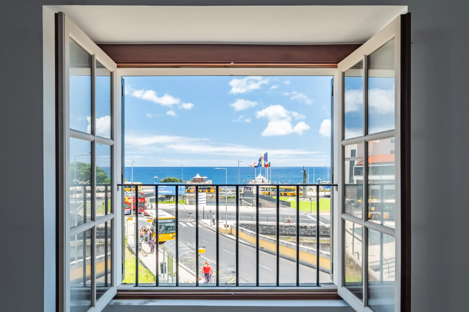 2 - vendita proprietà fronte mare funchal madera portogallo