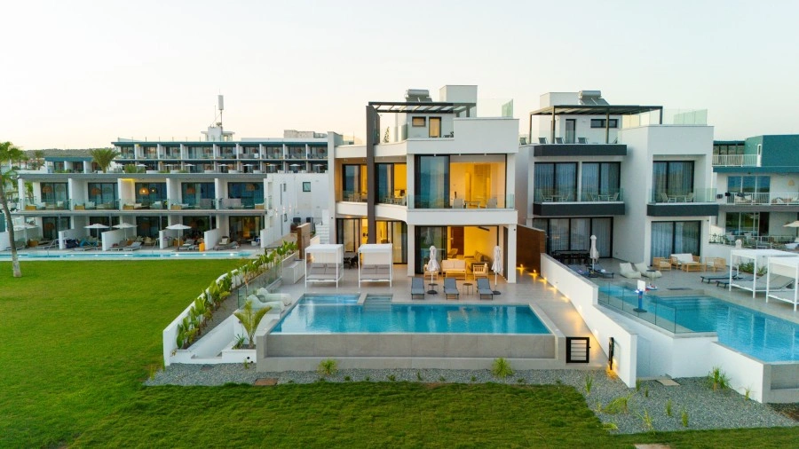 1 - vente villa pieds dans l'eau famagusta famagouste chypre