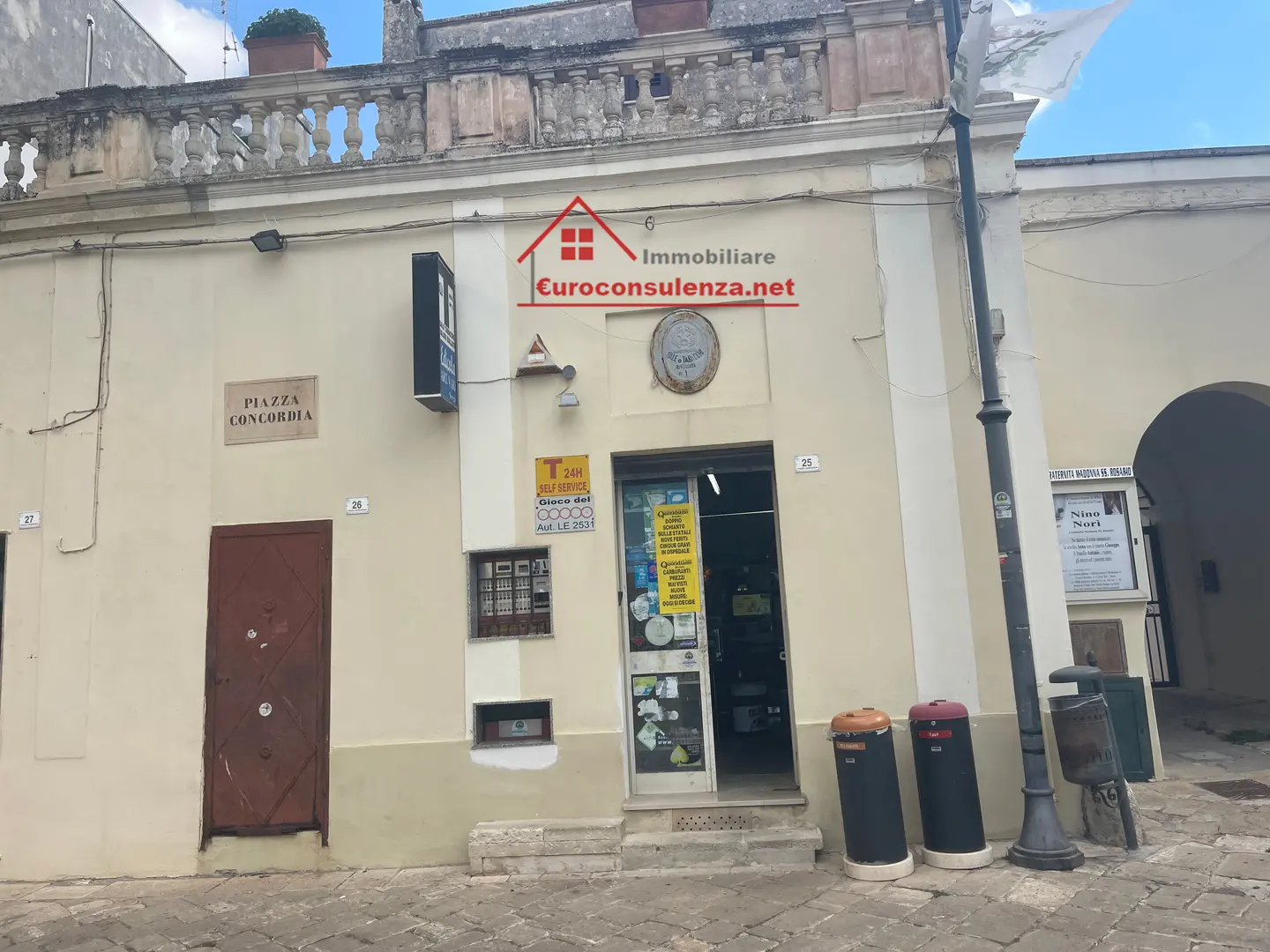 1 - venda espaço comercial salve apulia itália