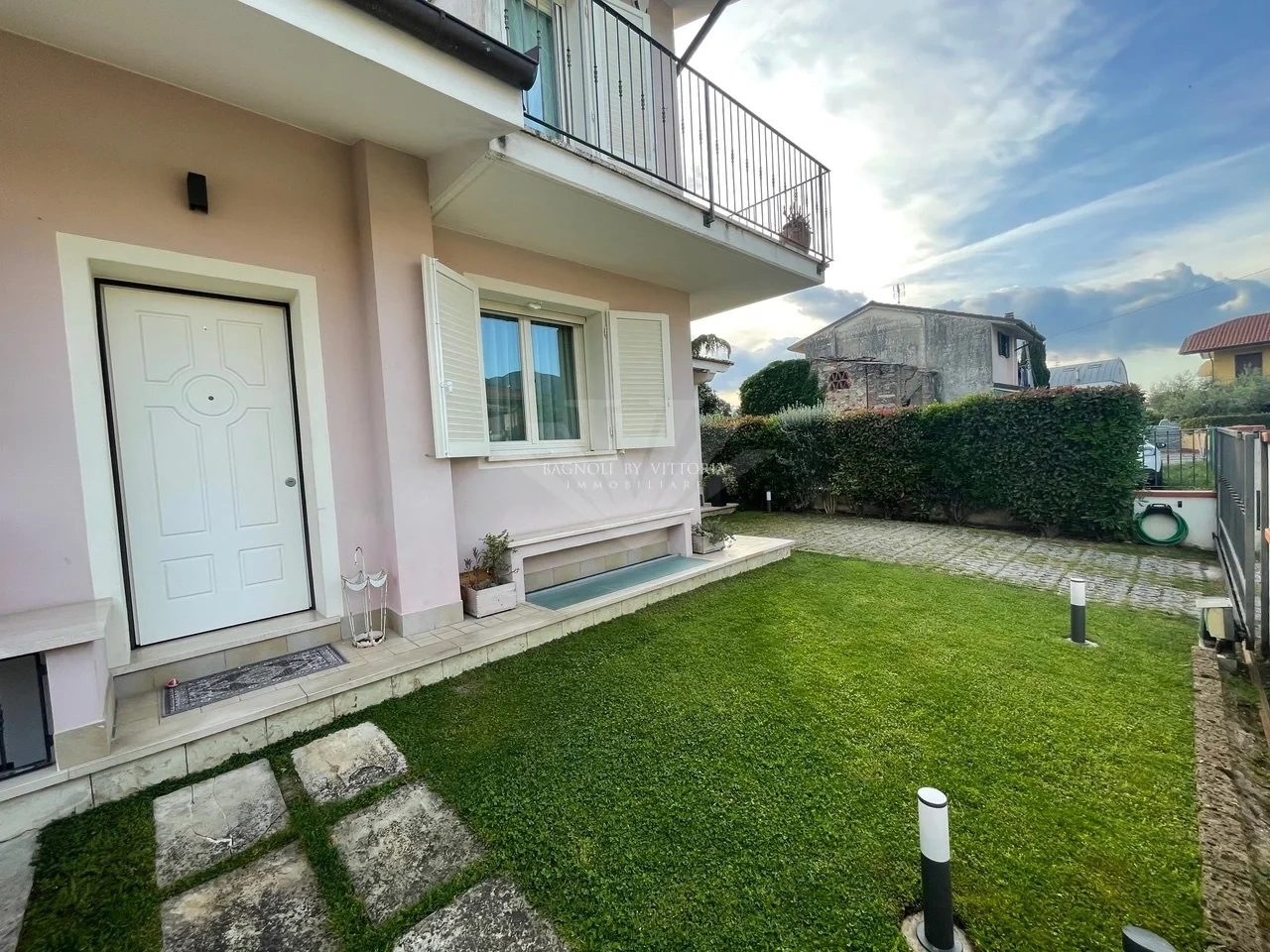 2 - venta casa camaiore toscana italia