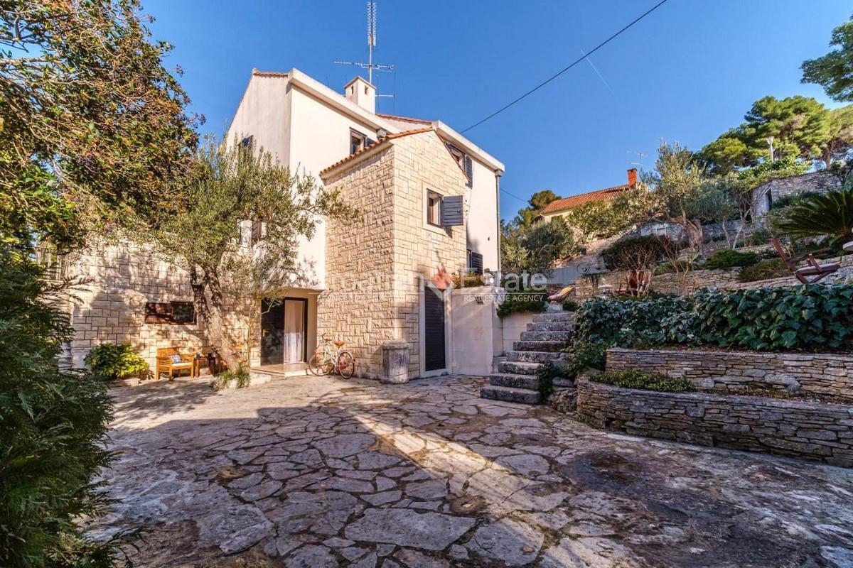 2 - verkauf haus strandpromenade brač split-dalmatien kroatien