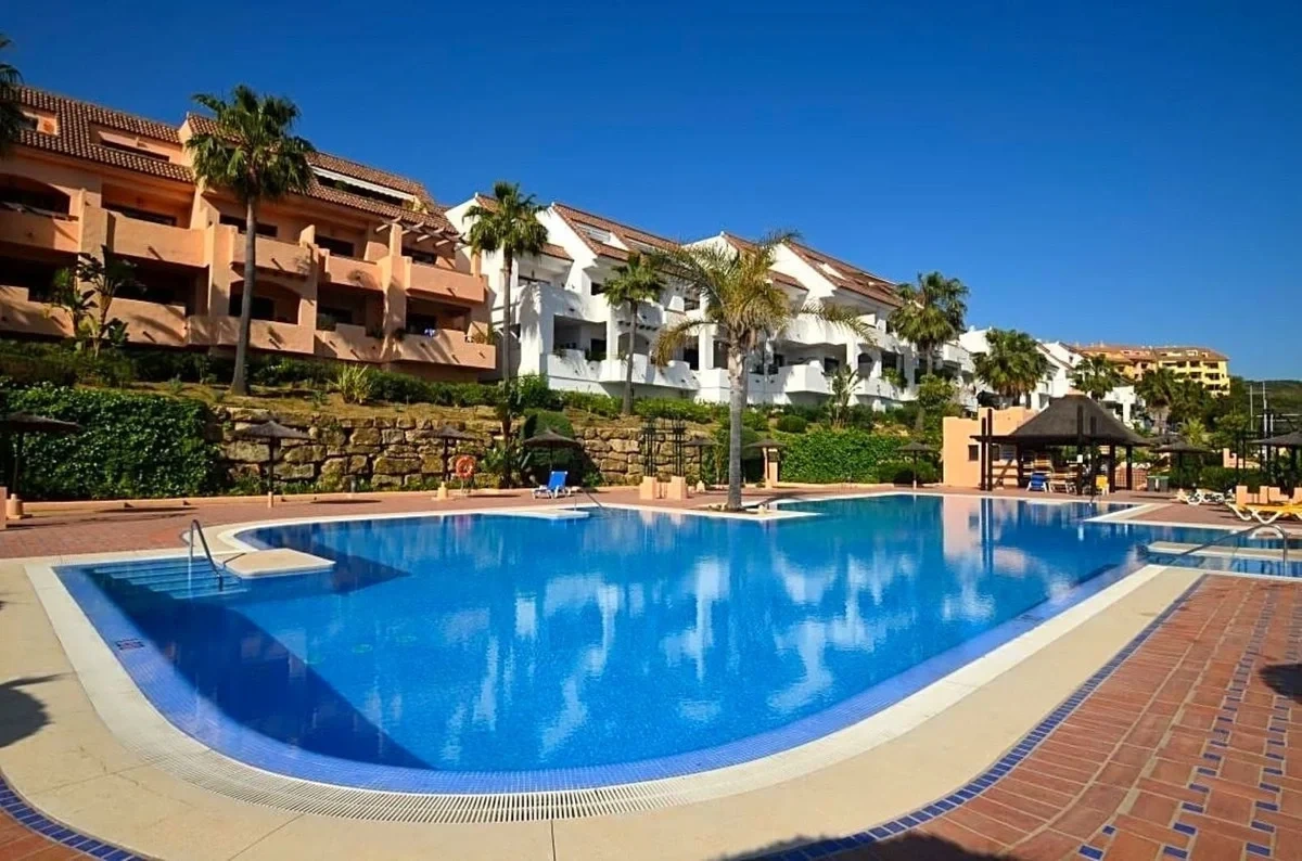 2 - sea view apartment for sale in la duquesa andalusia spain