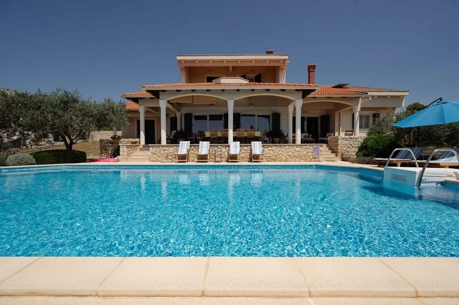 2 - venda casa vista de mar kožino zadar croácia