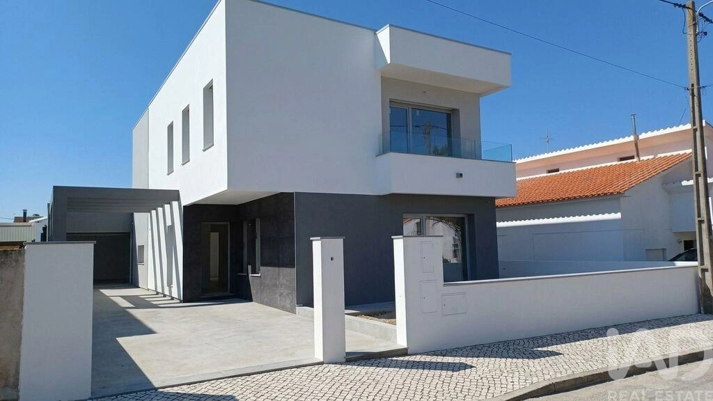 1 - villa for sale in fernão ferro lisbon region portugal